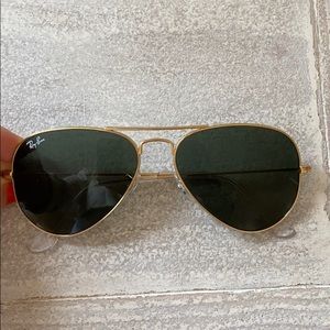 RAY BAN AVIATORS